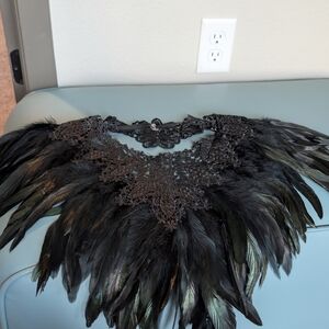 Black Cape Gothic Plume Feathered Collar (+Sexy Lace Long Gloves )
